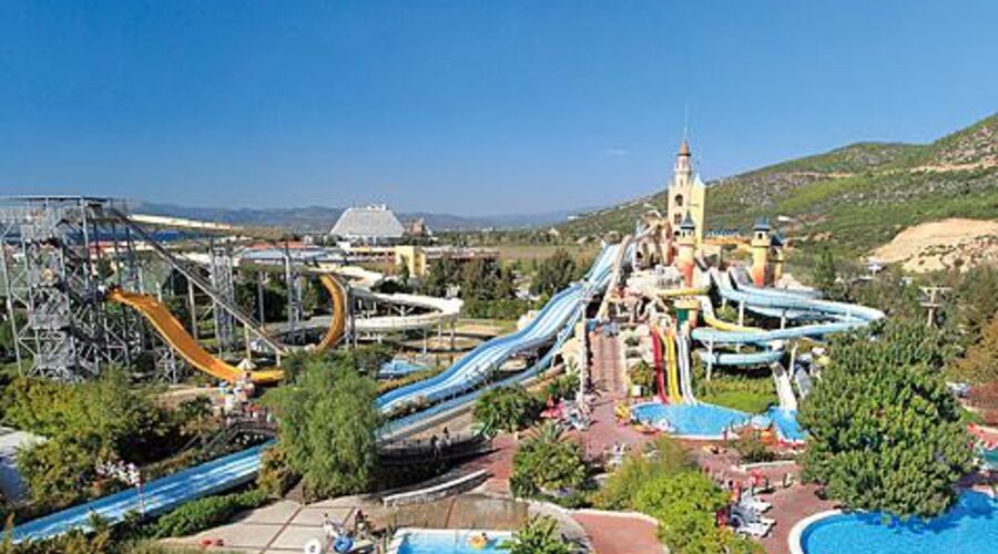Aqua Fantasy Aquapark Hotel Spa  5*
