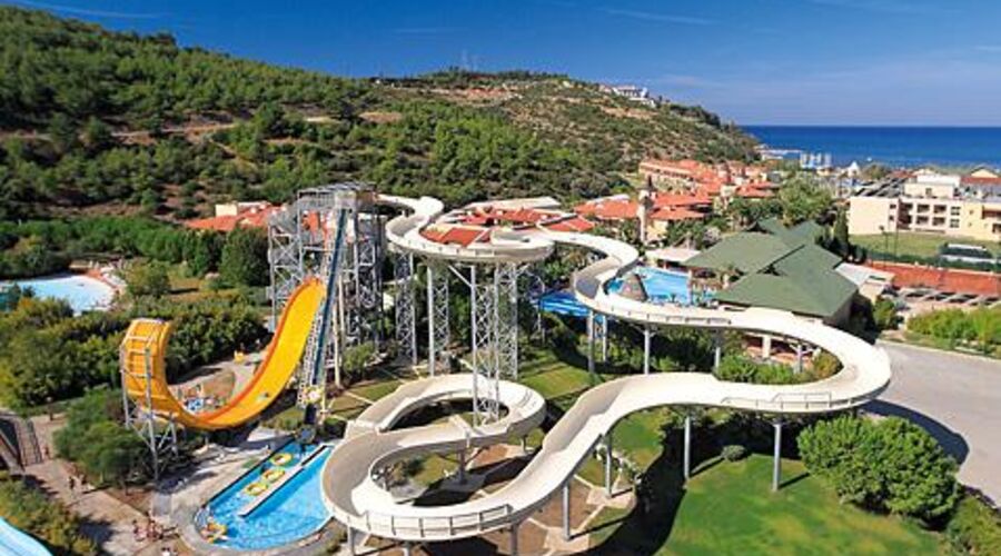 Aqua Fantasy Aquapark Hotel Spa  5*