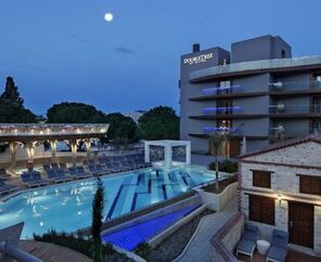 Doubletree by Hilton Kuşadası