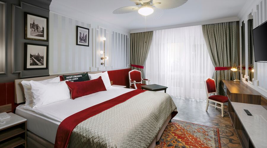 Kremlin Palace Hotel 5*
