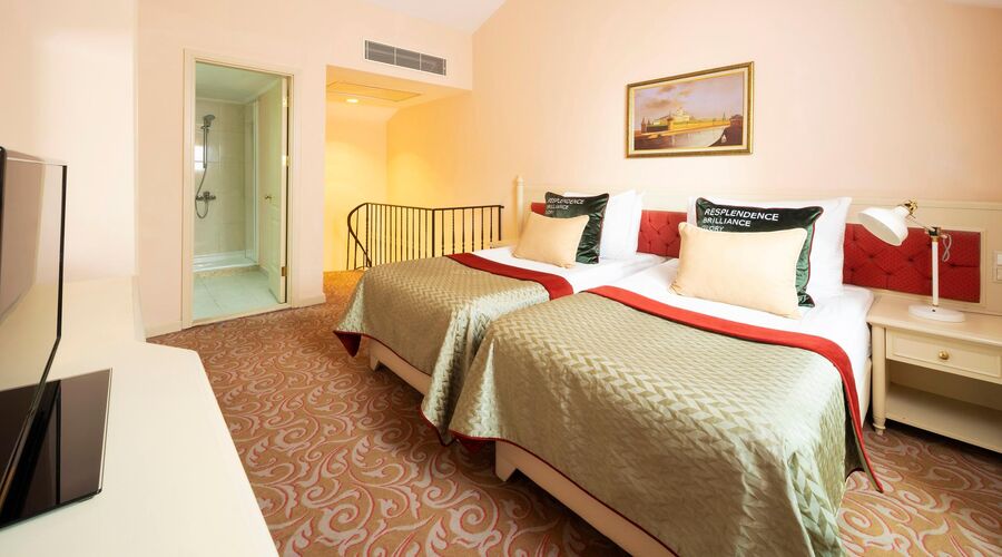 Kremlin Palace Hotel 5*