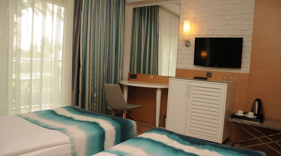 Long Beach Resort Hotel & Spa Deluxe  5*