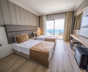 Point Beach Hotel 4*