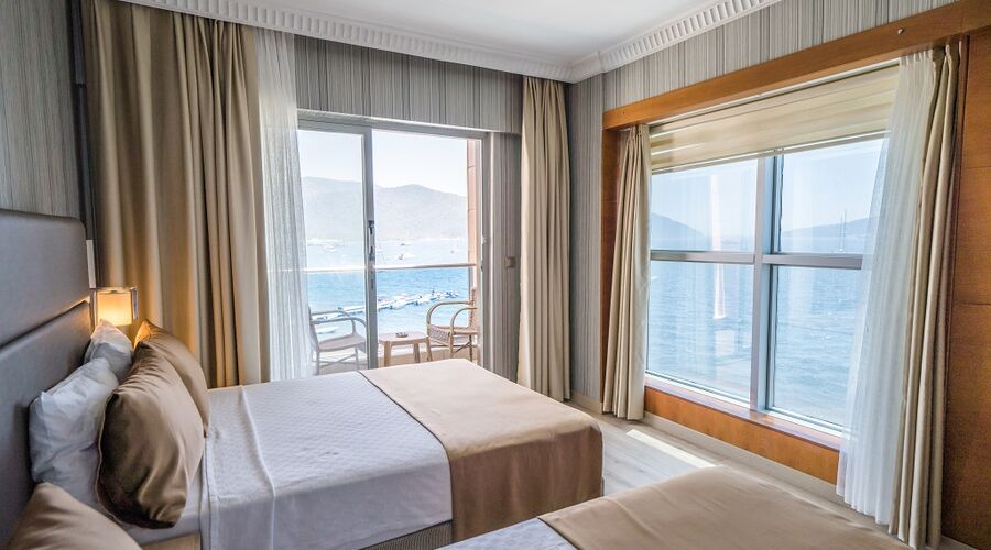 Point Beach Hotel 4*