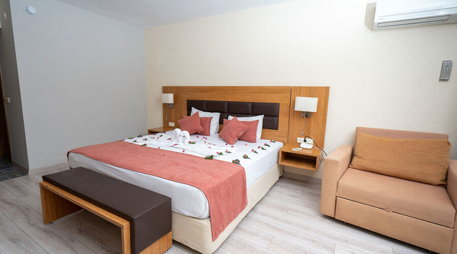 Begonville Hotel 3*