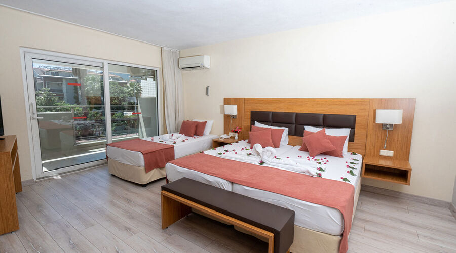 Begonville Hotel 3*