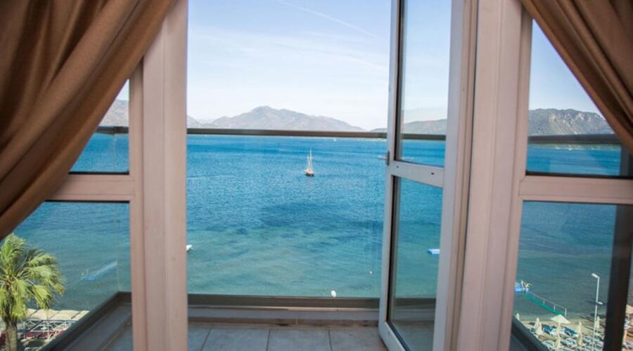 B&B Yüzbaşı Beach Hotel 3*