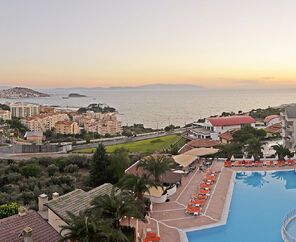 City's Hill Hotel  4*