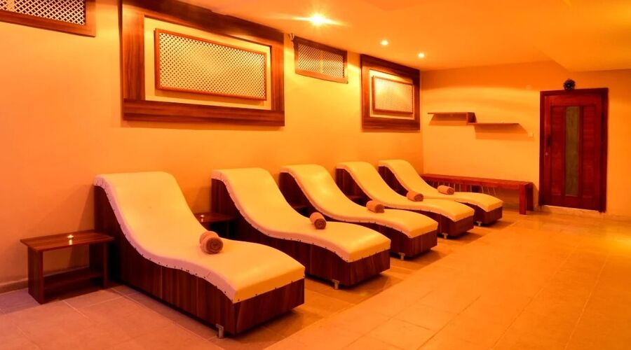 City's Hill Hotel  4*