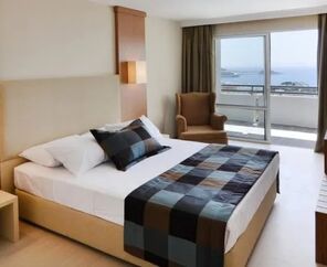 City's Hill Hotel  4*