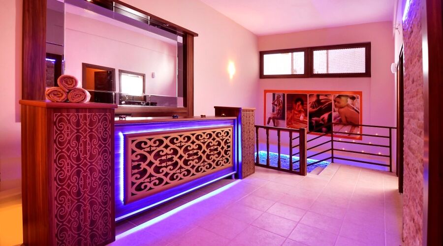 City's Hill Hotel  4*