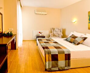 City's Hill Hotel  4*