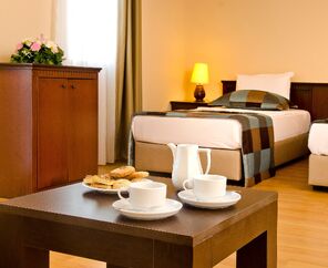 City's Hill Hotel  4*