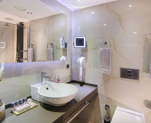 Grand Blue Sky Hotel