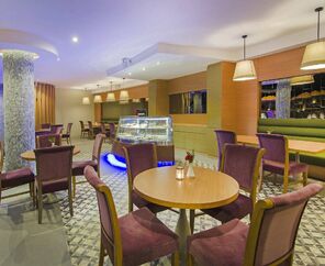 Grand Blue Sky Hotel