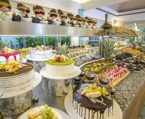 Grand Blue Sky Hotel