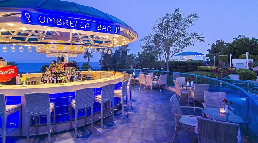 Grand Blue Sky Hotel