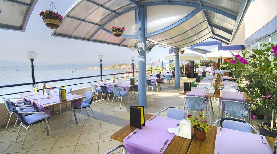 Grand Blue Sky Hotel