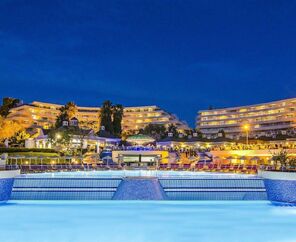 Grand Blue Sky Hotel