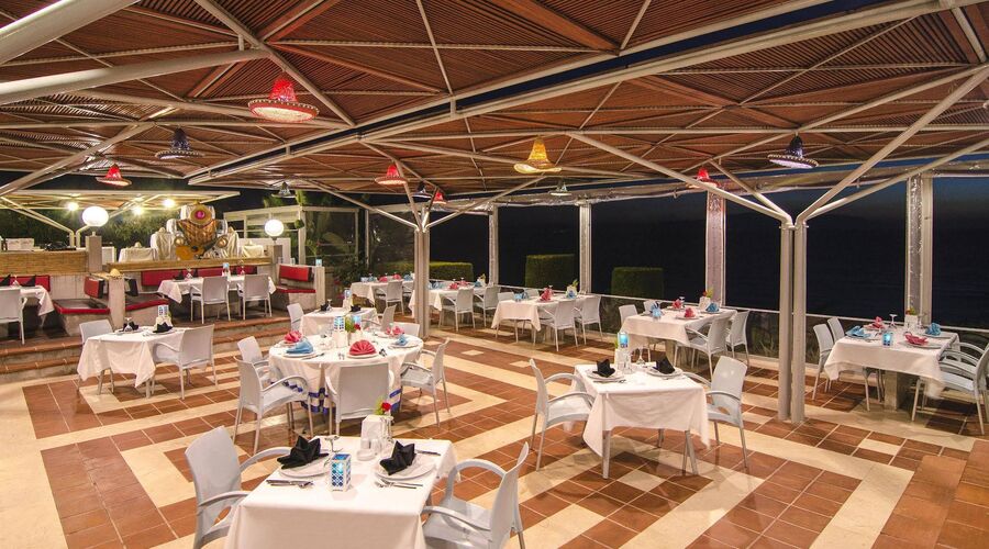Grand Blue Sky Hotel