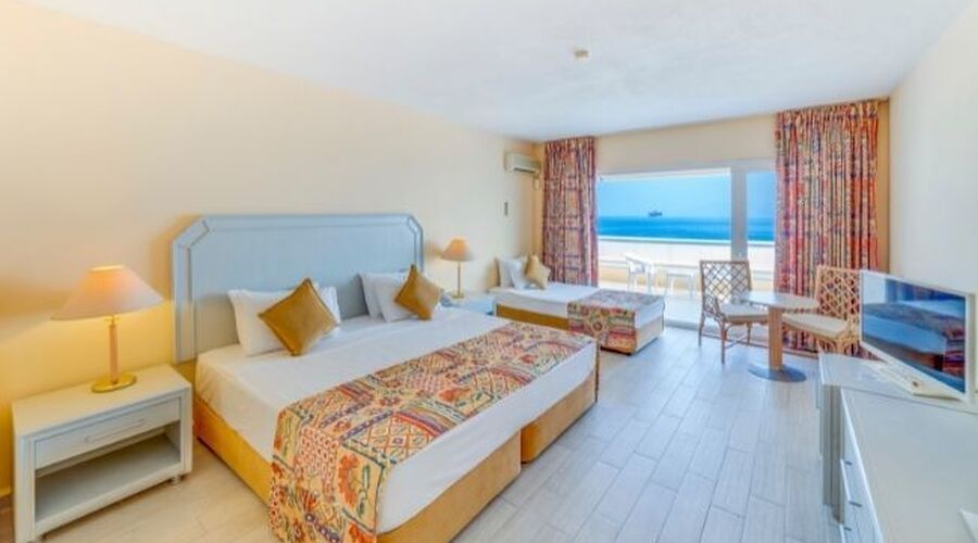 Grand Blue Sky Hotel