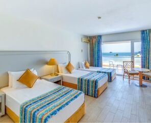 Grand Blue Sky Hotel