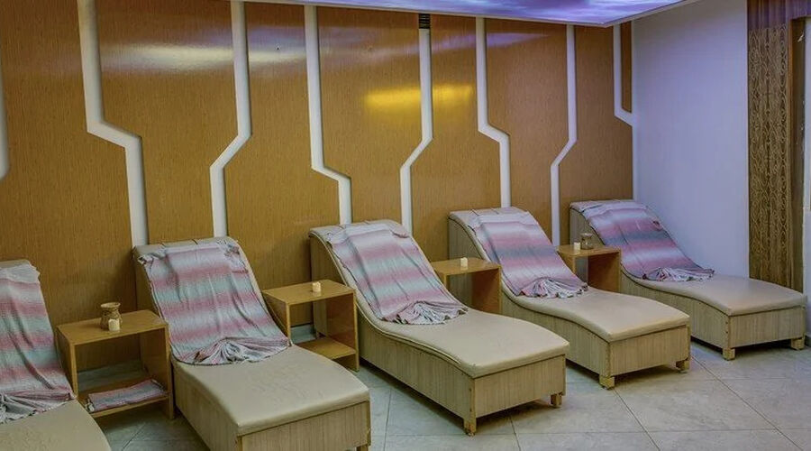 Grand Blue Sky Hotel