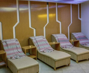 Grand Blue Sky Hotel
