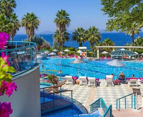 Grand Blue Sky Hotel