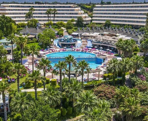 Grand Blue Sky Hotel