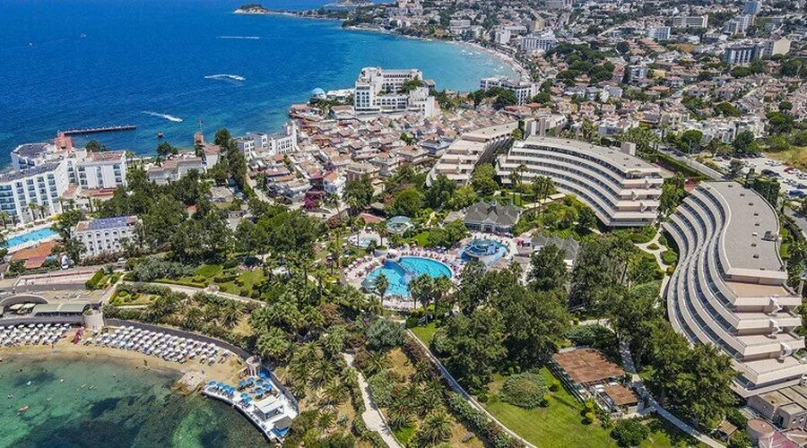 Grand Blue Sky Hotel