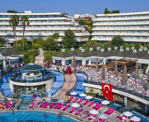 Grand Blue Sky Hotel