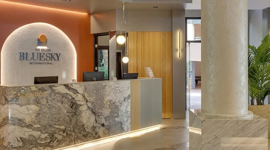 Grand Blue Sky Hotel