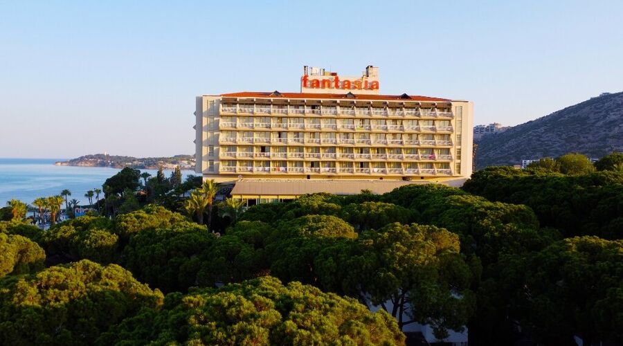 Fantasia De Luxe Hotel  5*
