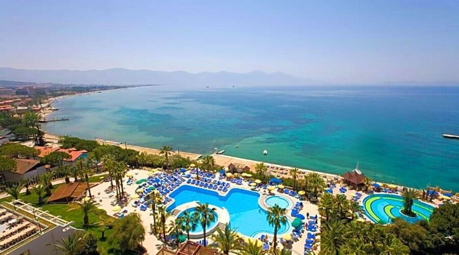 Fantasia De Luxe Hotel  5*
