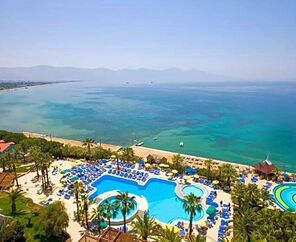 Fantasia De Luxe Hotel  5*