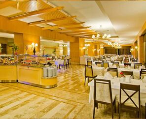 Fantasia De Luxe Hotel  5*