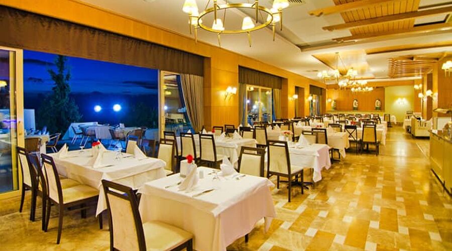 Fantasia De Luxe Hotel  5*