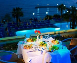 Fantasia De Luxe Hotel  5*