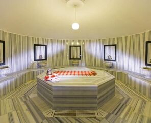 Fantasia De Luxe Hotel  5*