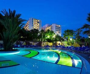Fantasia De Luxe Hotel  5*