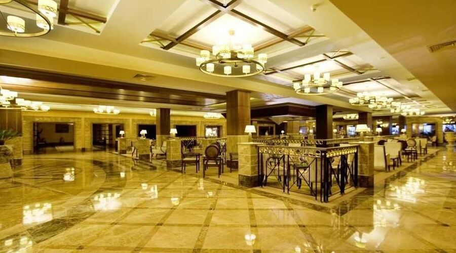 Fantasia De Luxe Hotel  5*