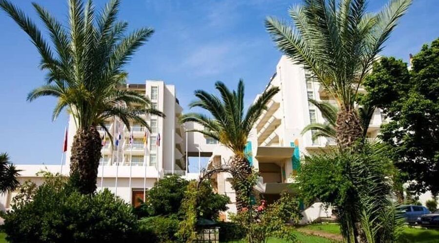 Fantasia De Luxe Hotel  5*