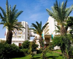 Fantasia De Luxe Hotel  5*