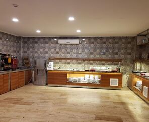 Astoria Life Hotel 3*