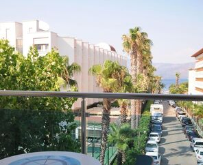 Astoria Life Hotel 3*