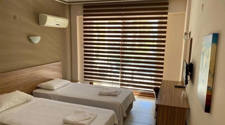 Astoria Life Hotel 3*
