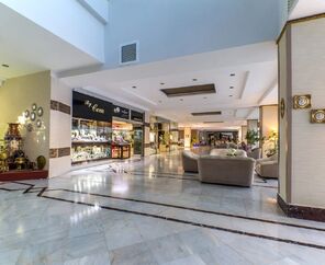 L'etoile Beach Hotel 4*