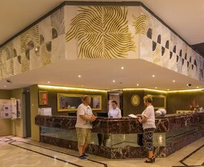 L'etoile Beach Hotel 4*