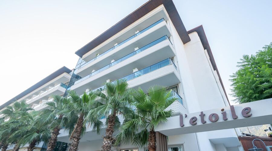 L'etoile Beach Hotel 4*